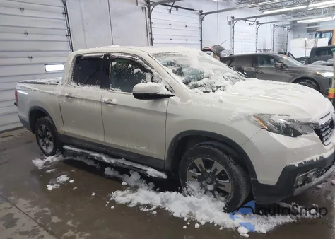 2018 Honda Ridgeline Rtl-E z USA, uszkodzony, nr VIN 5FPYK3F72JB004371